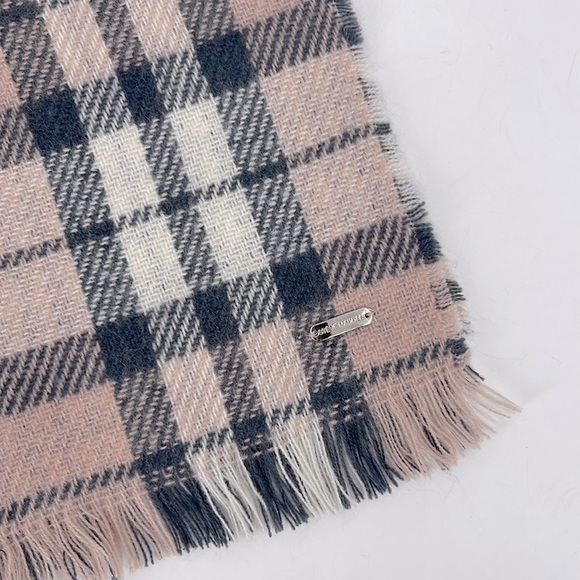 STEVE MADDEN Plaid Scarf - Picture 3 of 4